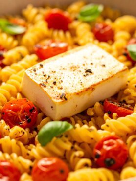 Easy Baked Feta Pasta – Viral, Creamy & Foolproof